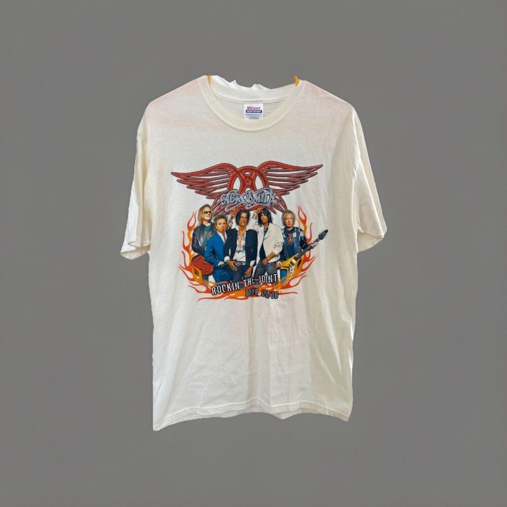 Aerosmith 2005 2006 Tour Shirt Rockin the Joint Vintage Band Tee Hanes M Cream
